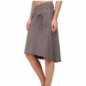 The North Face | Women's Gray Pull On Cypress Knee Length Skirt Size S Small